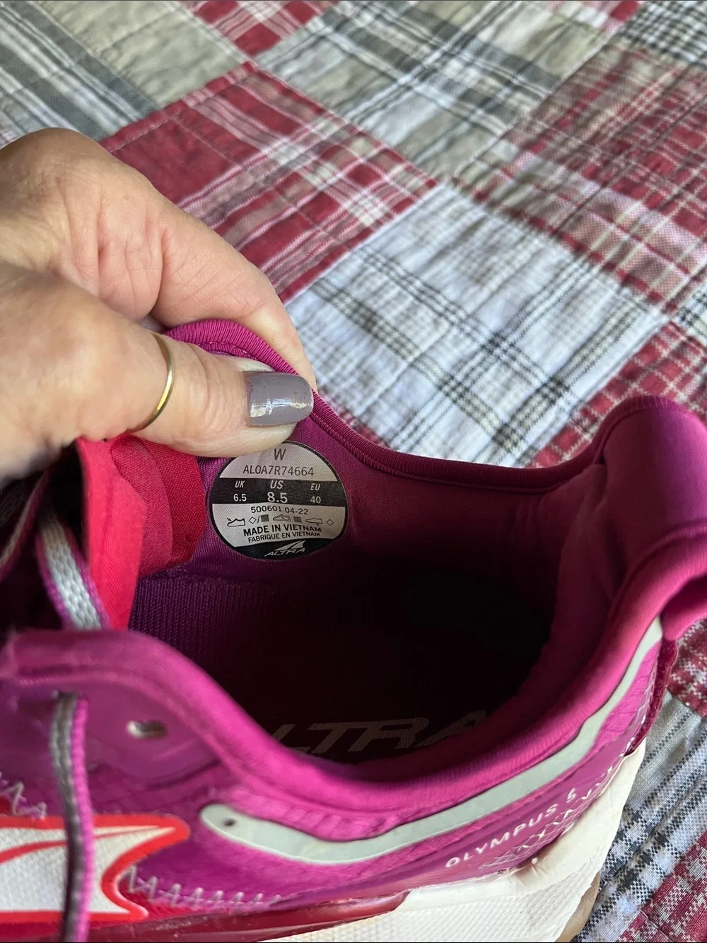 Altra Women's Pink and Magenta Running Shoes